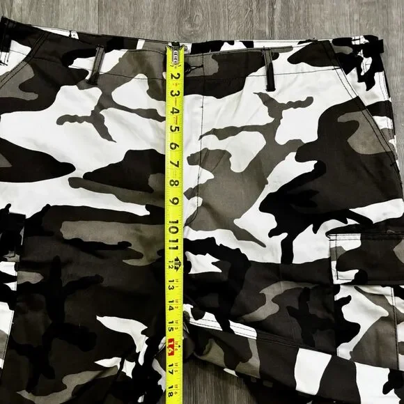 Rothco BDU Camo Long Shorts Men's Size 39 to 43 Adjustable Cargo RN 37572 - Picture 6 of 7